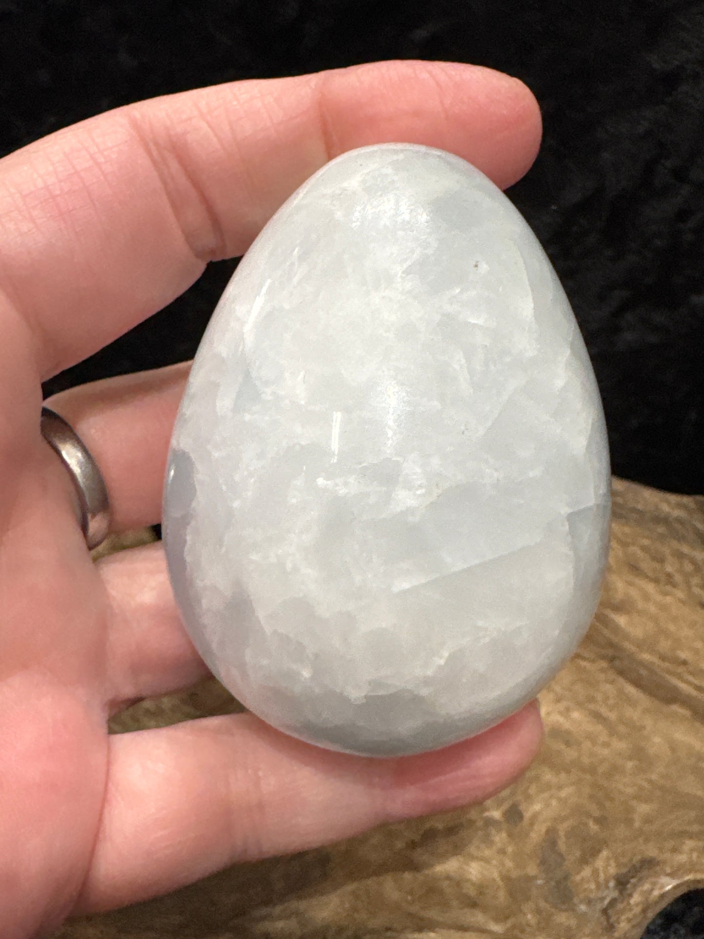 Blue calcite egg