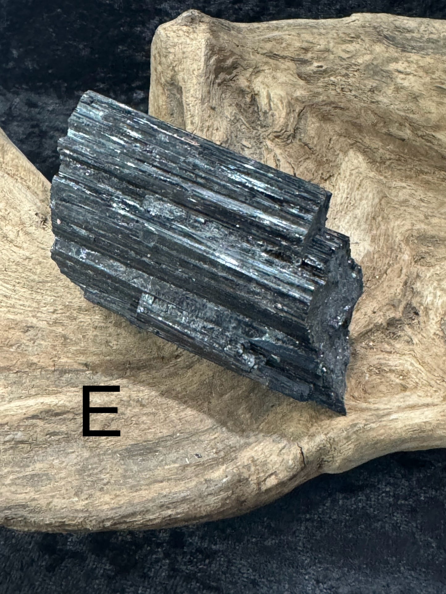 Black tourmaline - raw/rough