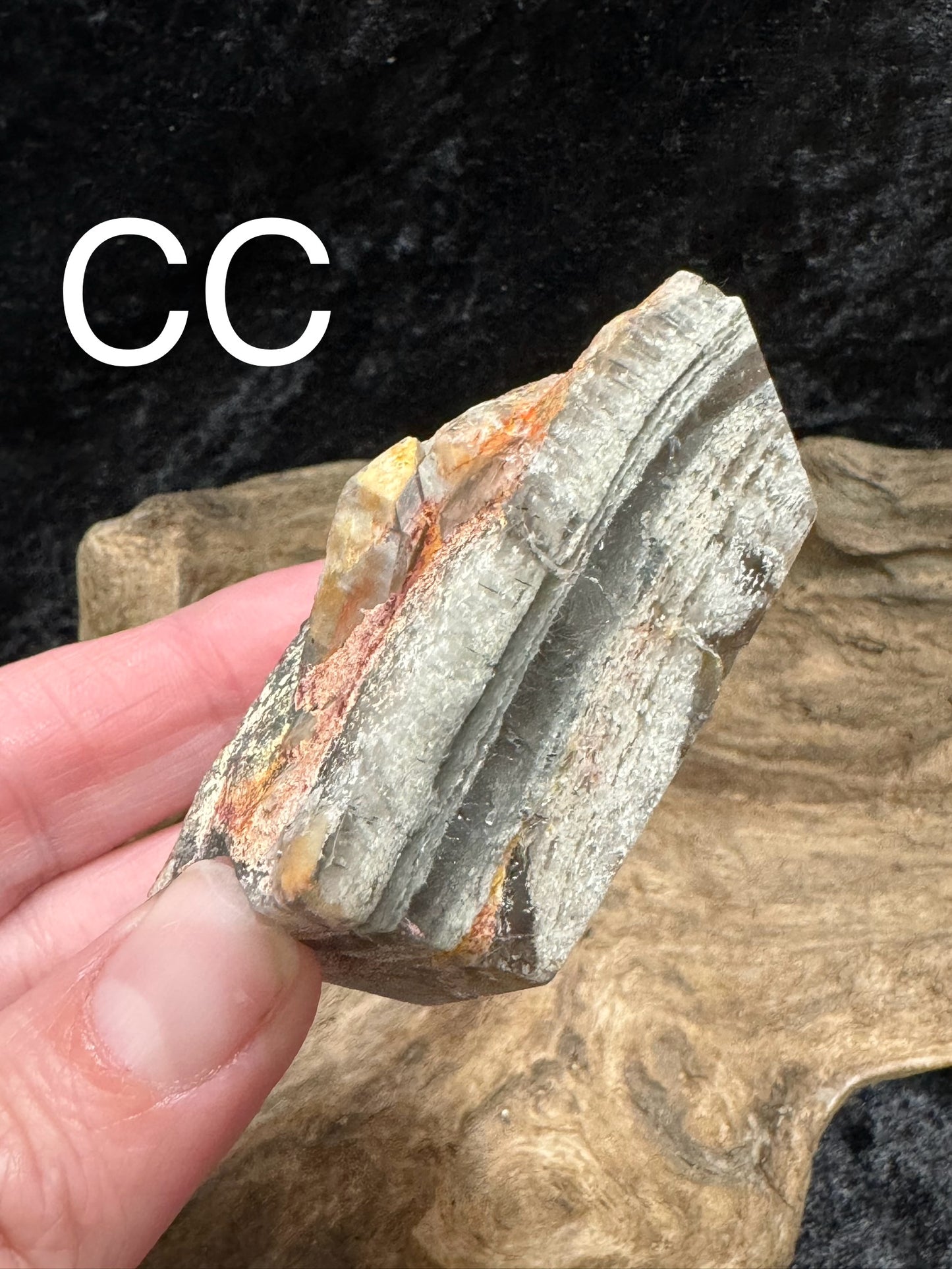 Lodolite polished points and freeform shapes