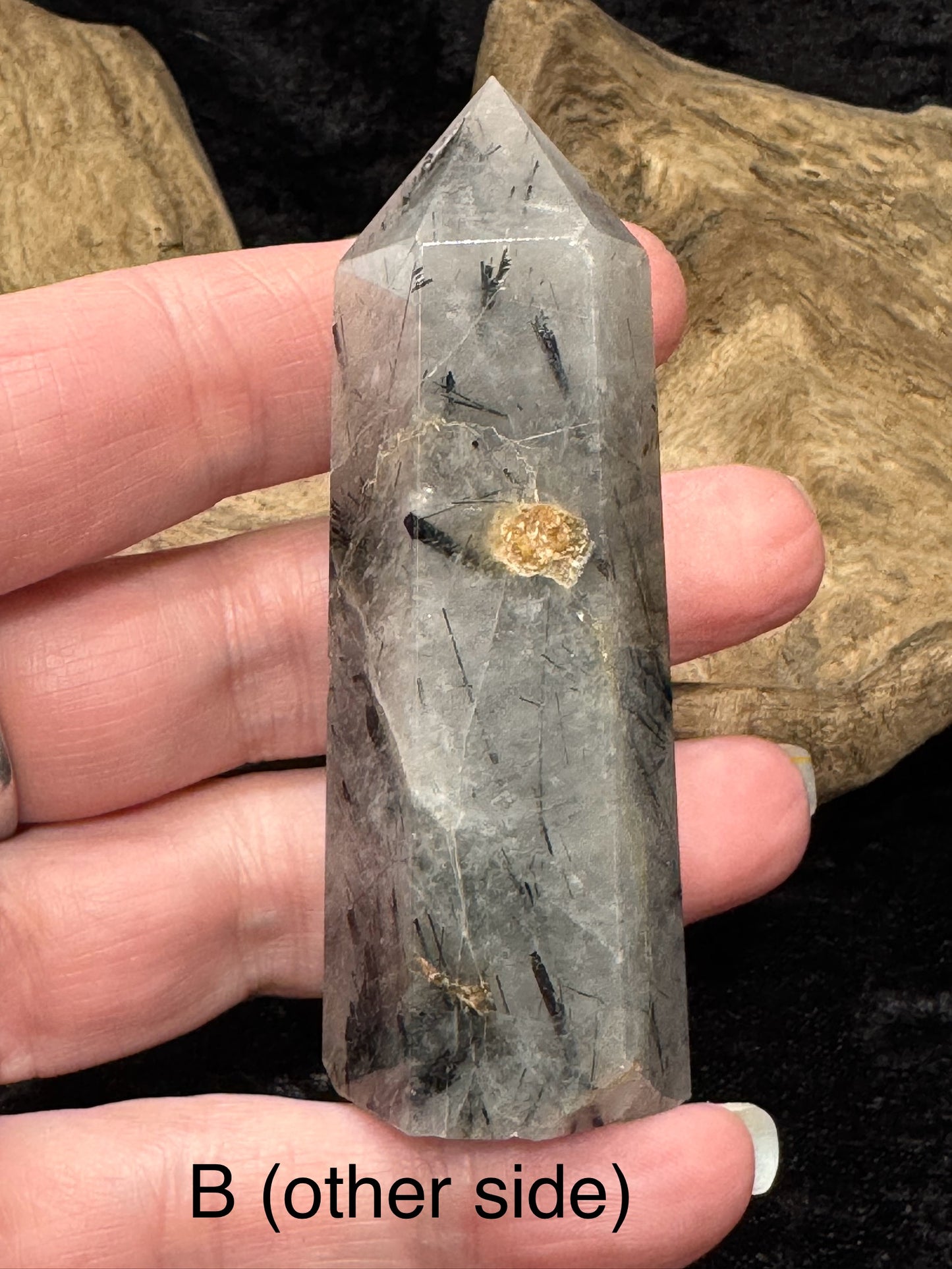 Tourmalinated quartz tower