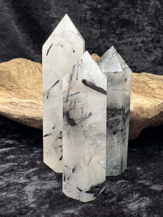 Tourmalinated quartz tower