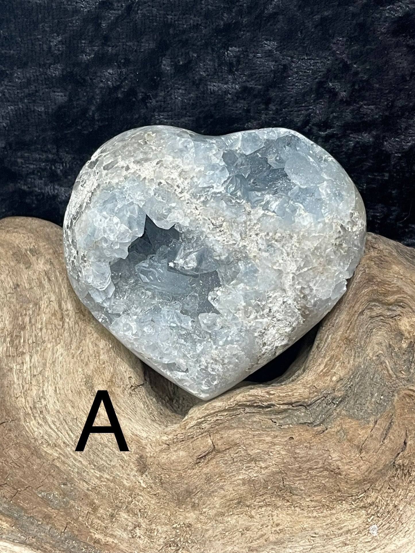Celestite clusters