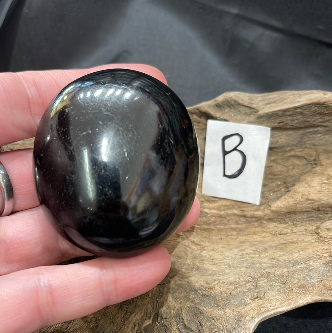 Black tourmaline palm stones