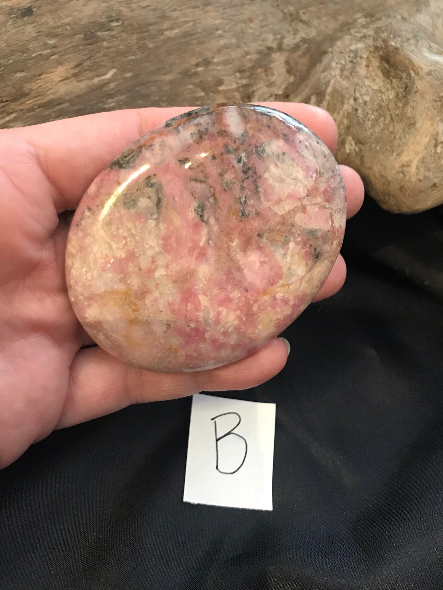 Rhodonite Palm stone