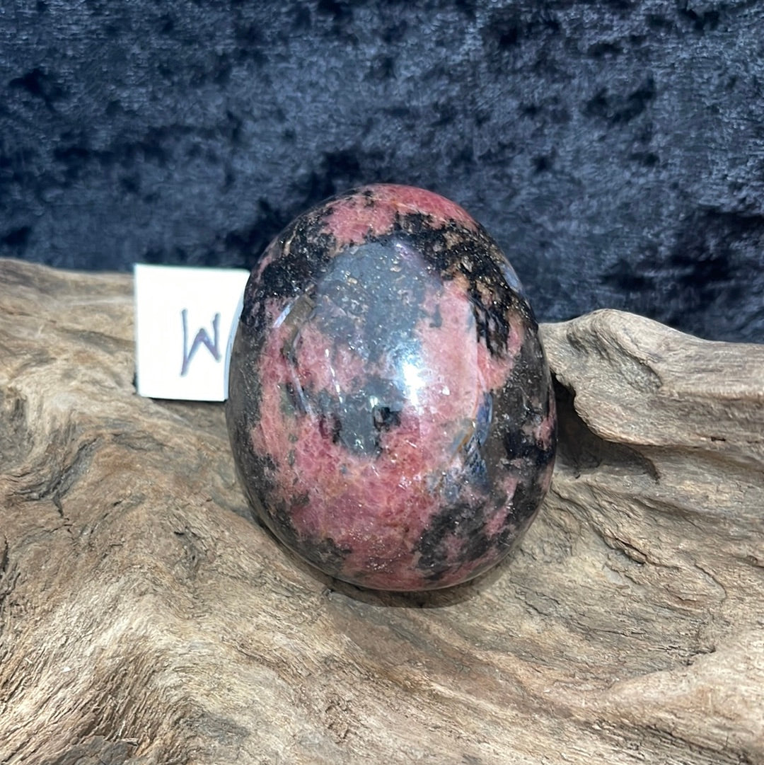Rhodonite Palm stone