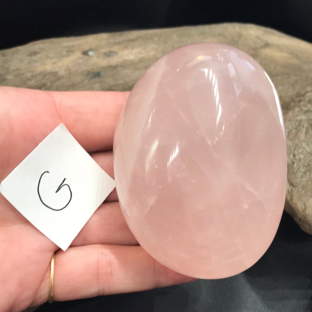 Rose quartz palm stone