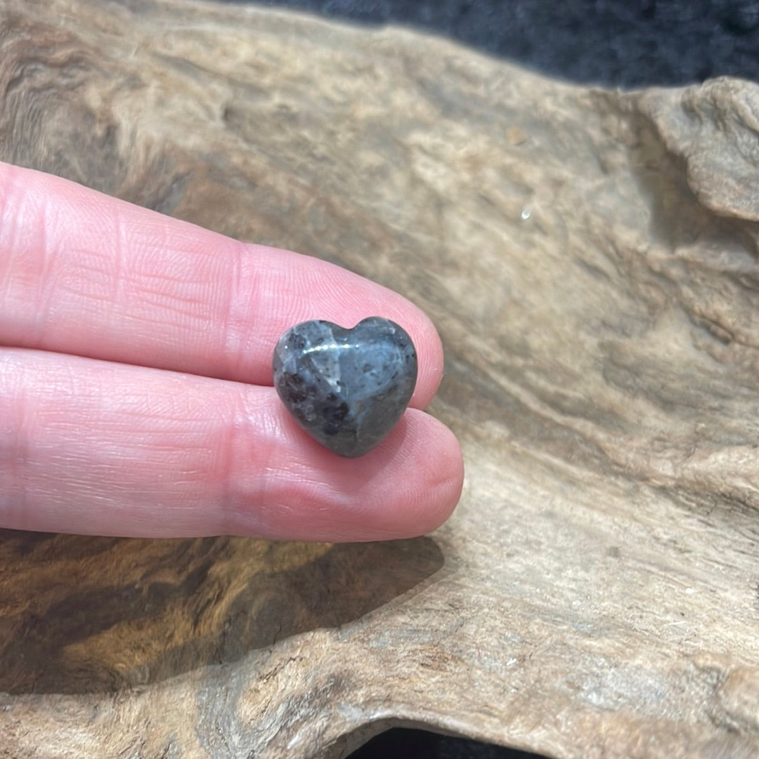 Mini gemstone hearts