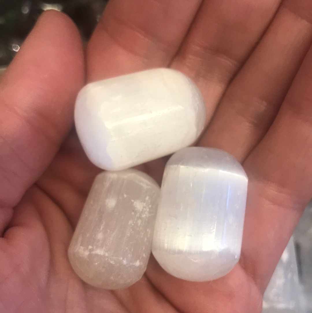 Tumbled Selenite