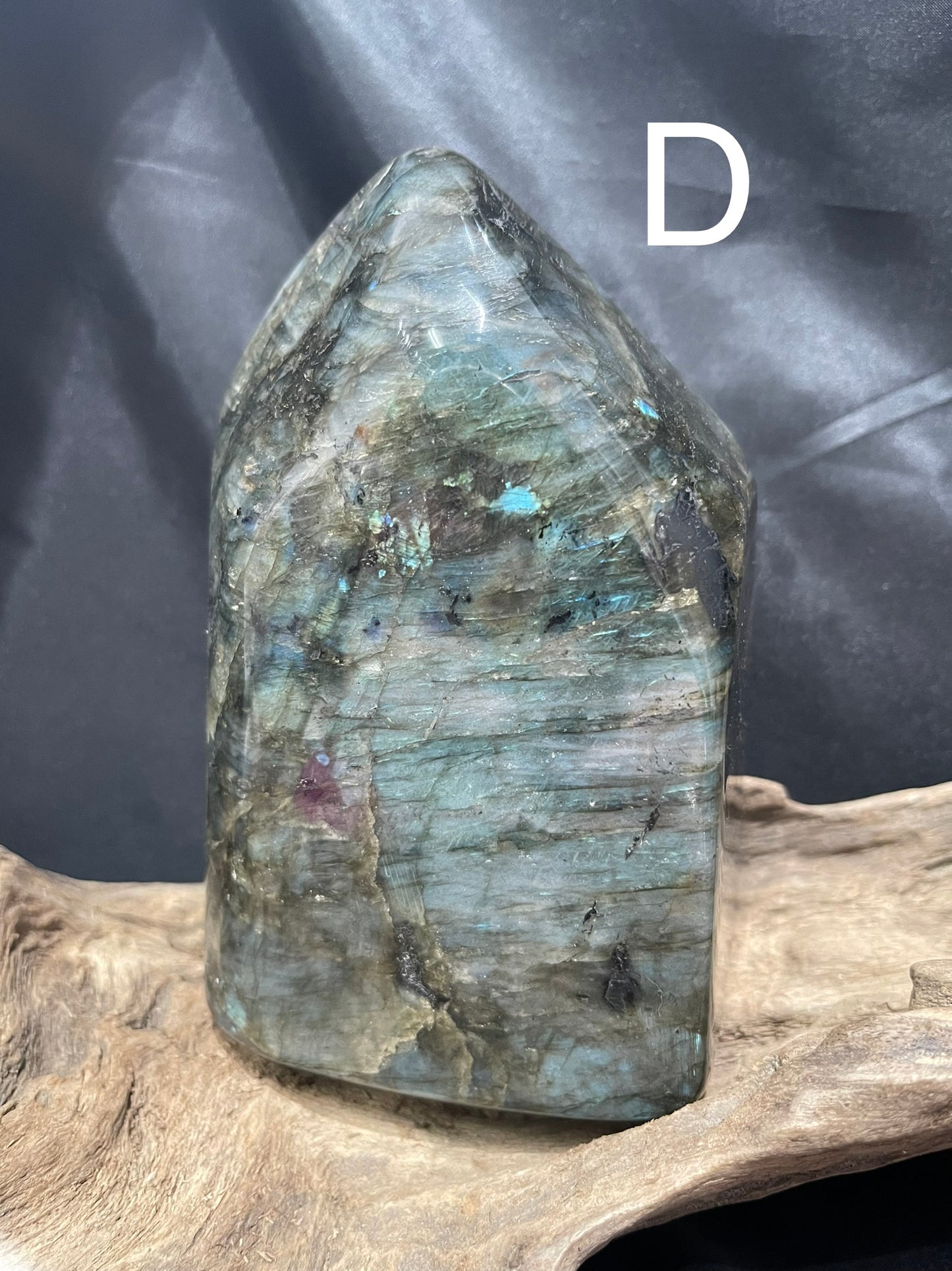Labradorite polished free form