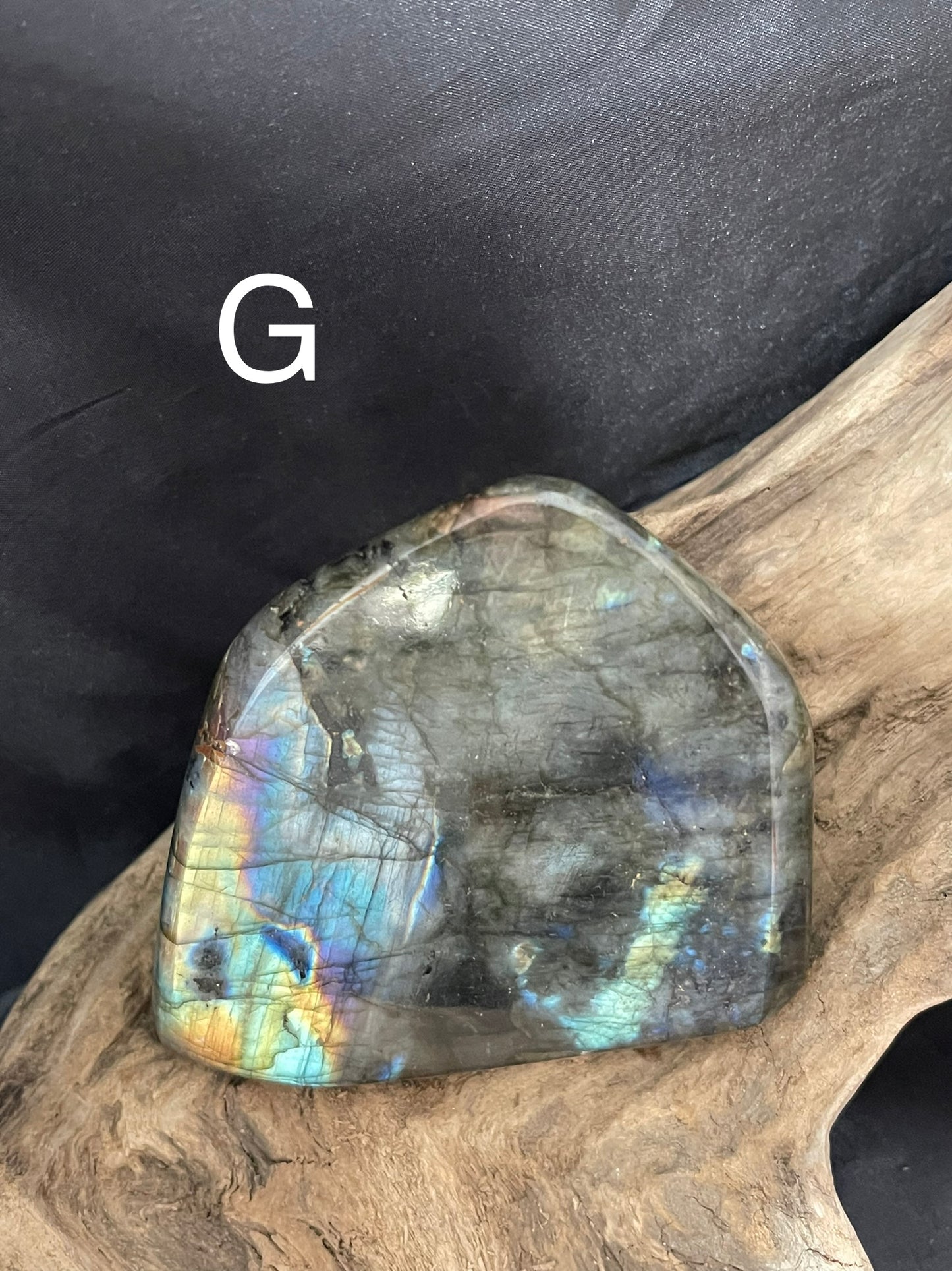 Labradorite polished free form