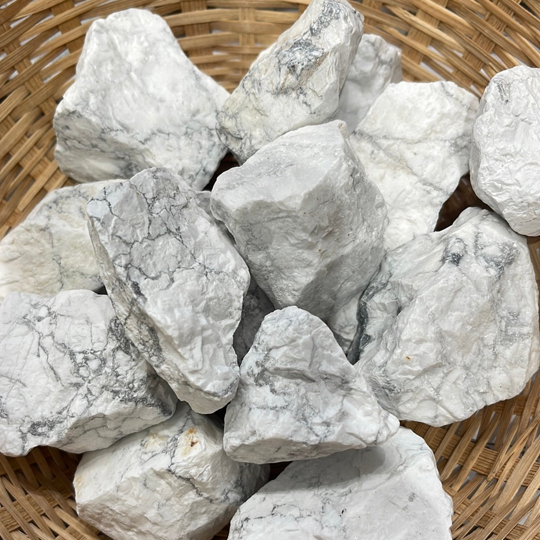 Howlite raw/rough