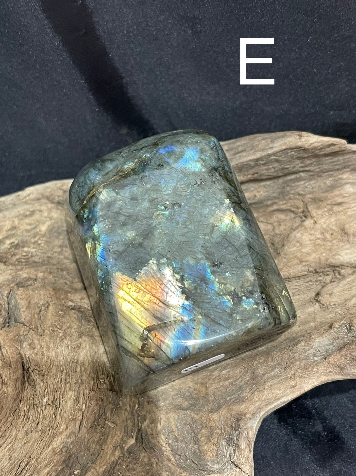 Labradorite polished free form