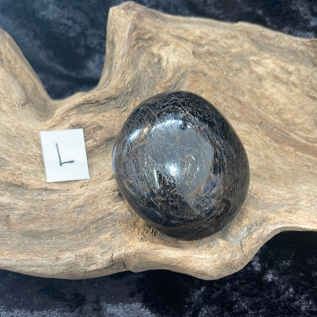 Black tourmaline palm stones
