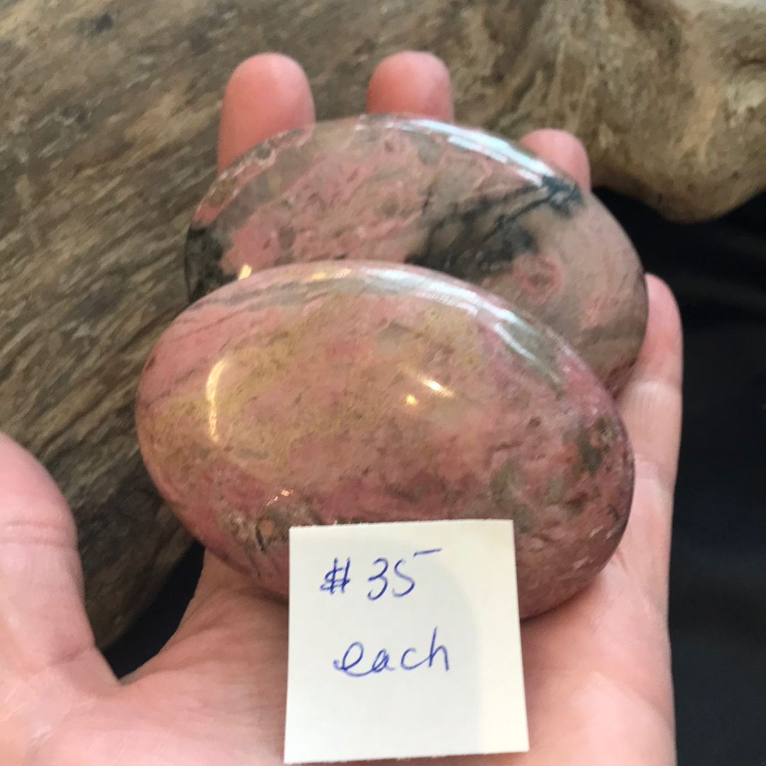 Rhodonite Palm stone