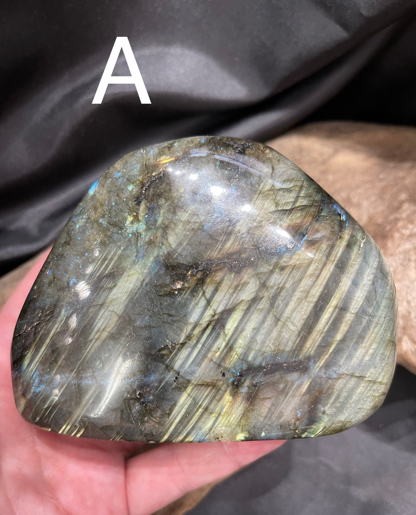 Labradorite polished free form