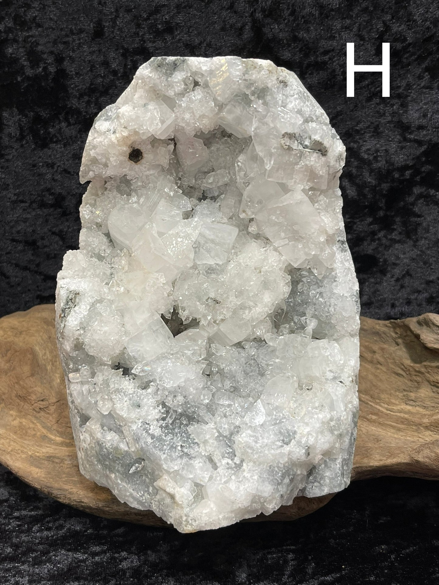 Zeolite clusters