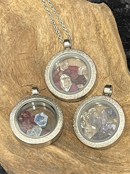 Glass locket