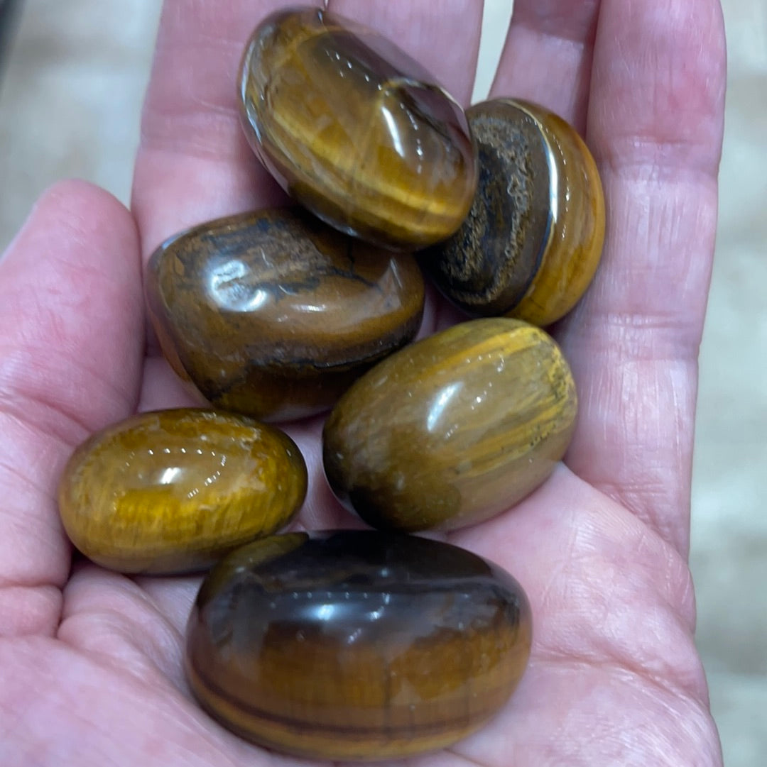 Tumbled tigers eye