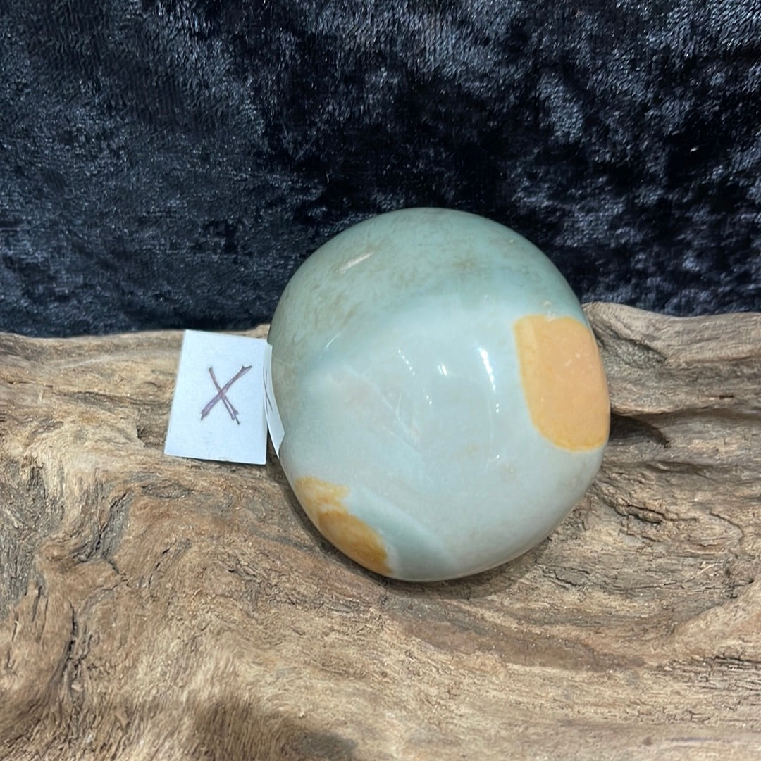 Polychrome jasper flames, shapes, palm stones