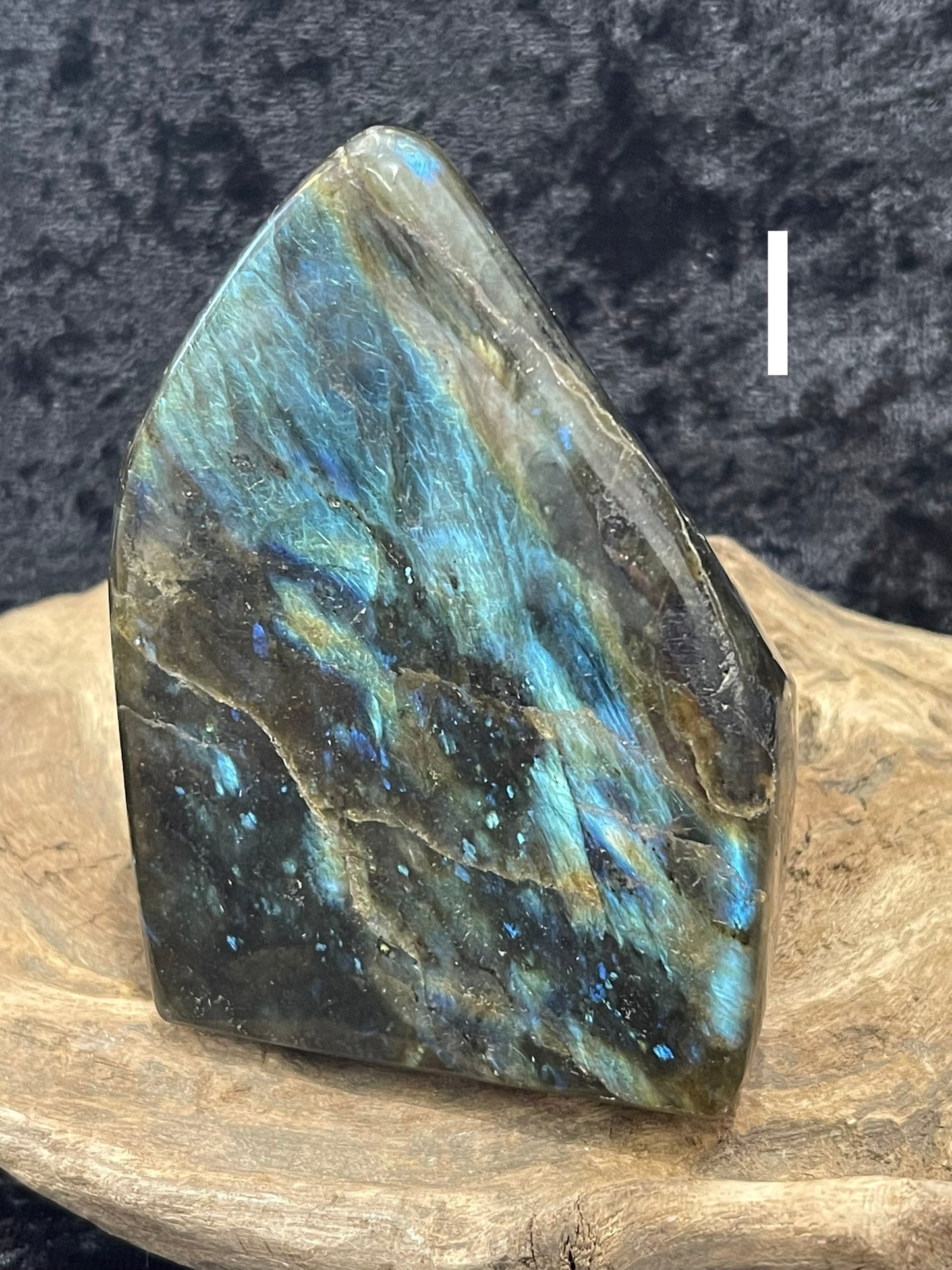 Labradorite polished free form