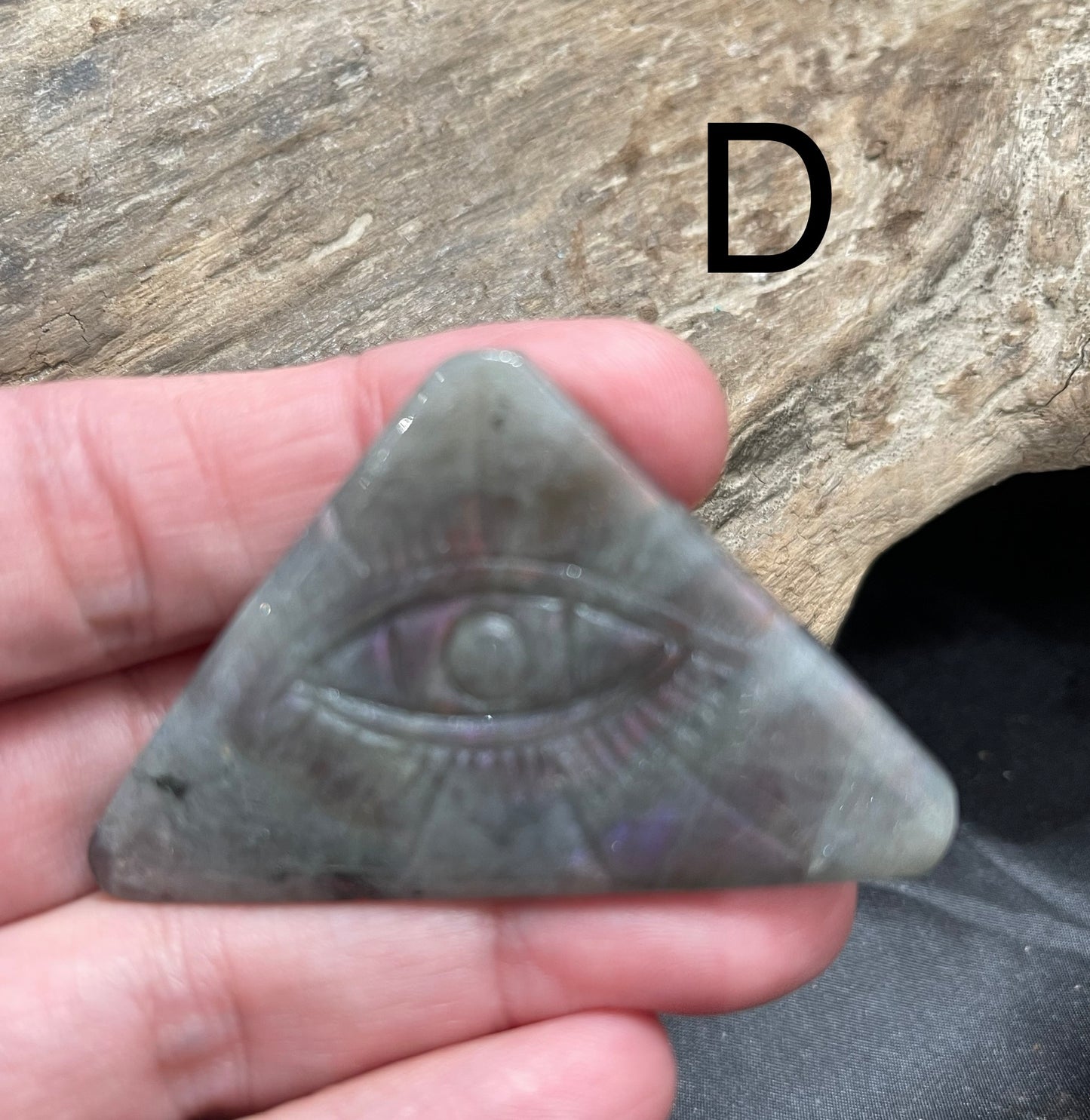 Labradorite eye