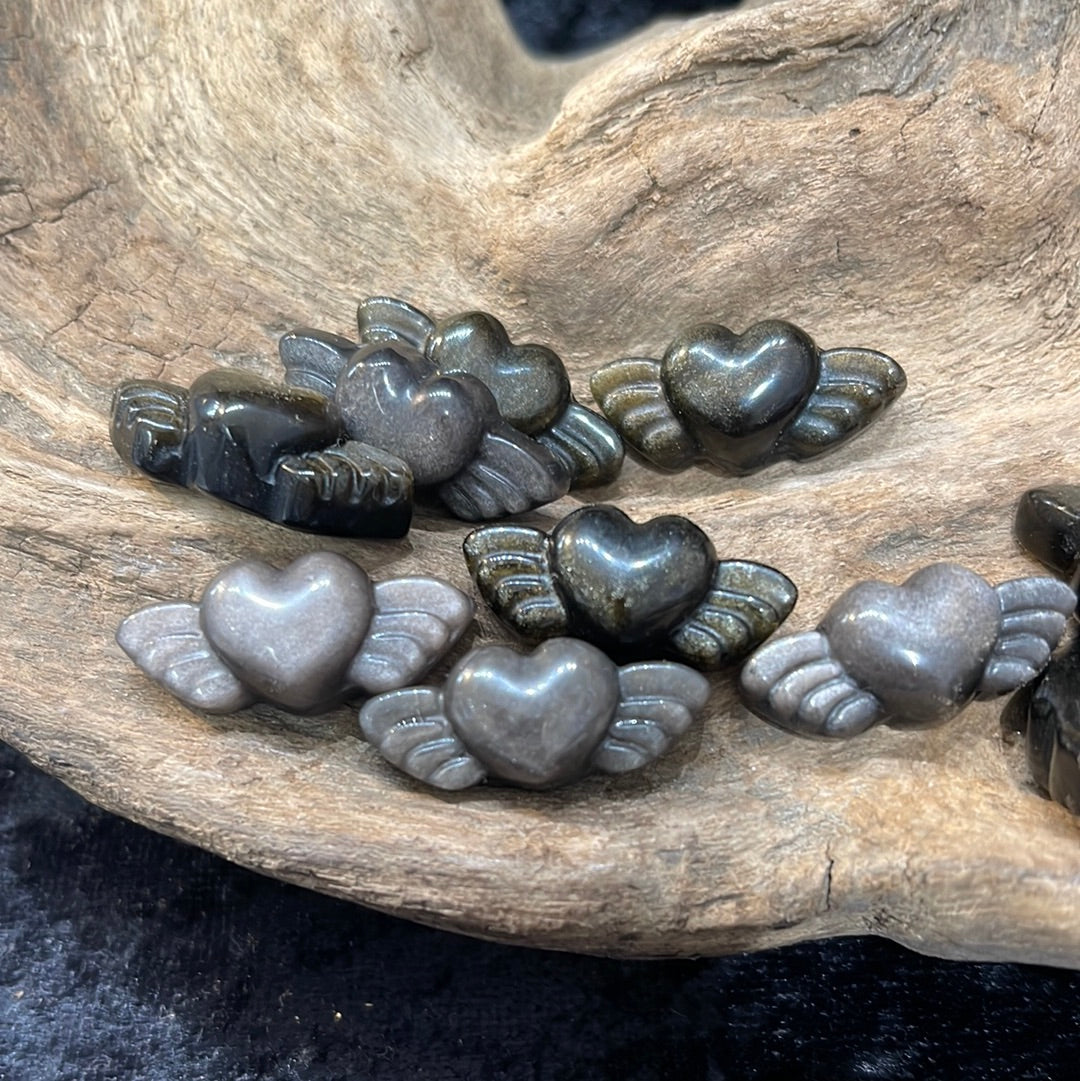 Mini obsidian hearts with wings