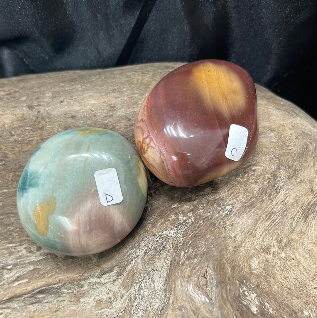 Polychrome jasper flames, shapes, palm stones