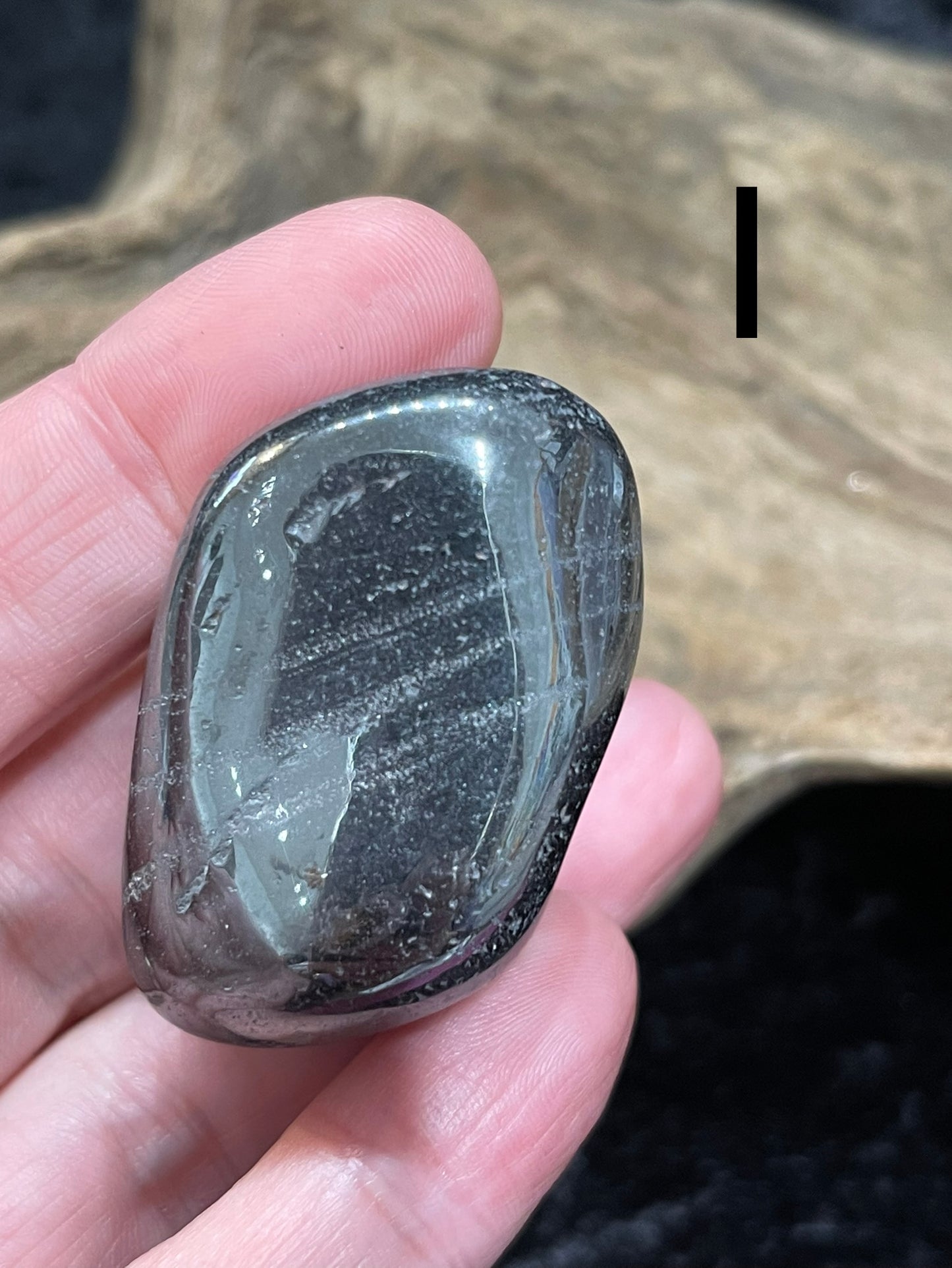 Hematite palm stone