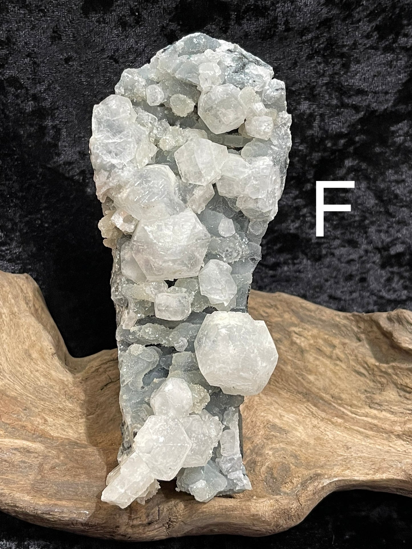 Zeolite clusters