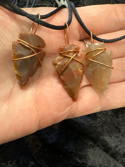 Wire wrap arrowhead