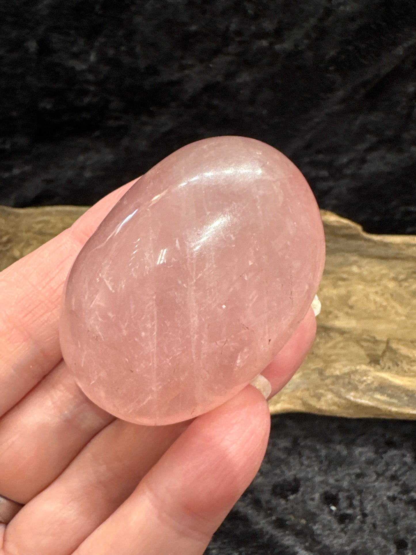Rose quartz palm stone