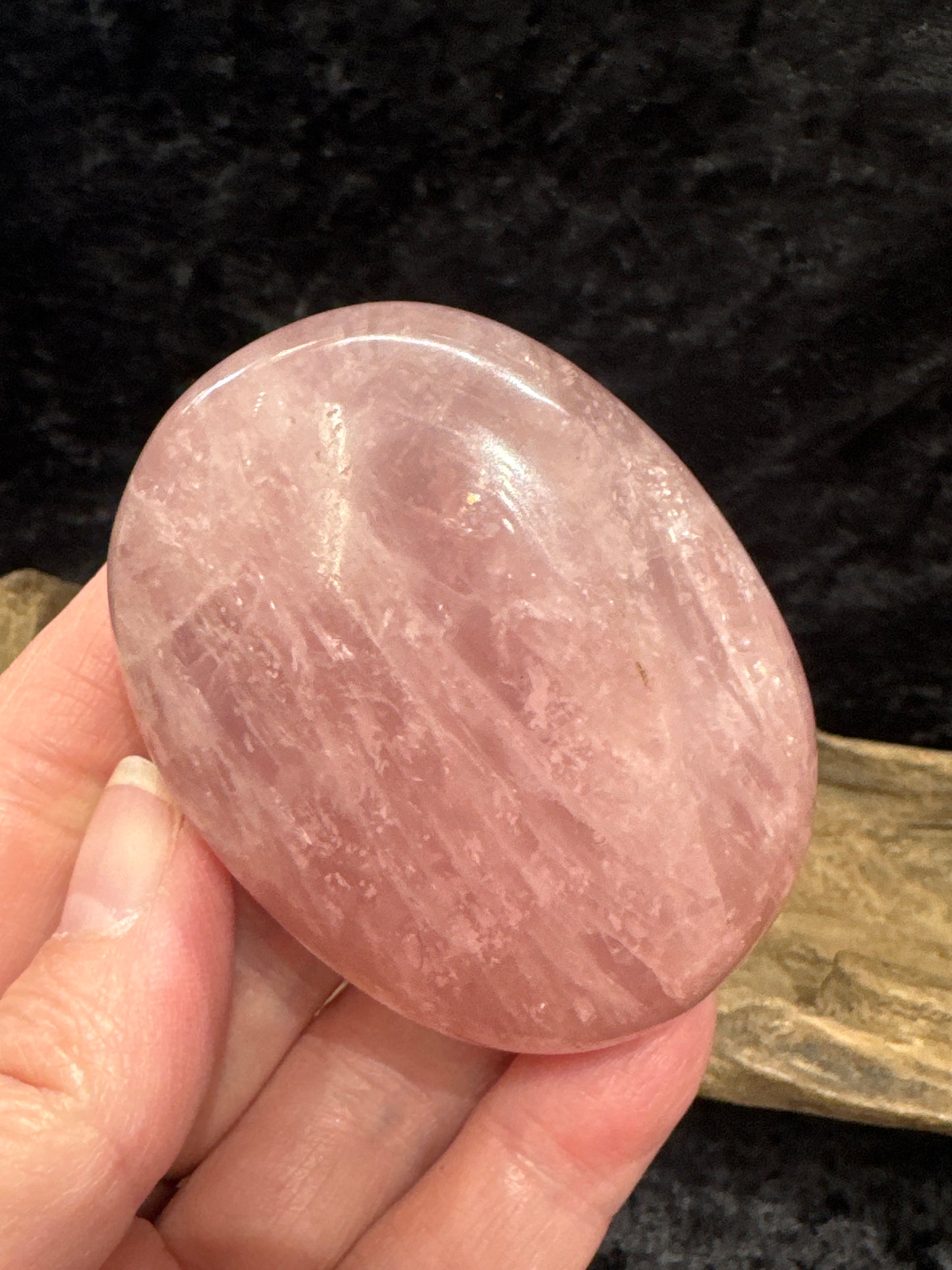 Rose quartz palm stone