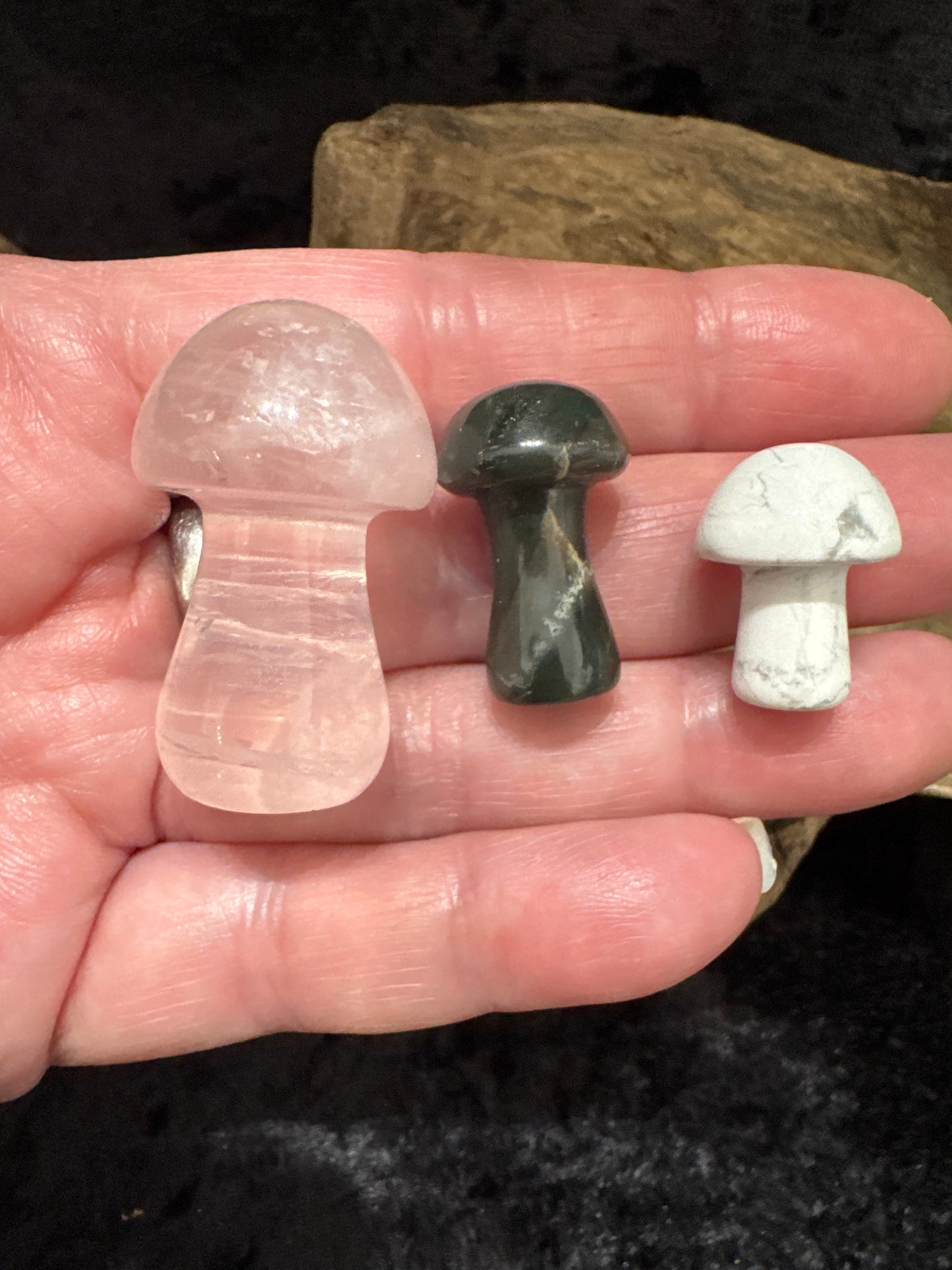 Gemstone mushroom carvings - Intuitive pick