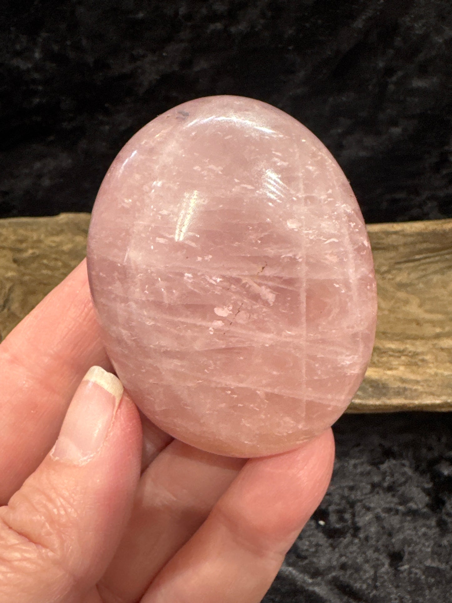 Rose quartz palm stone