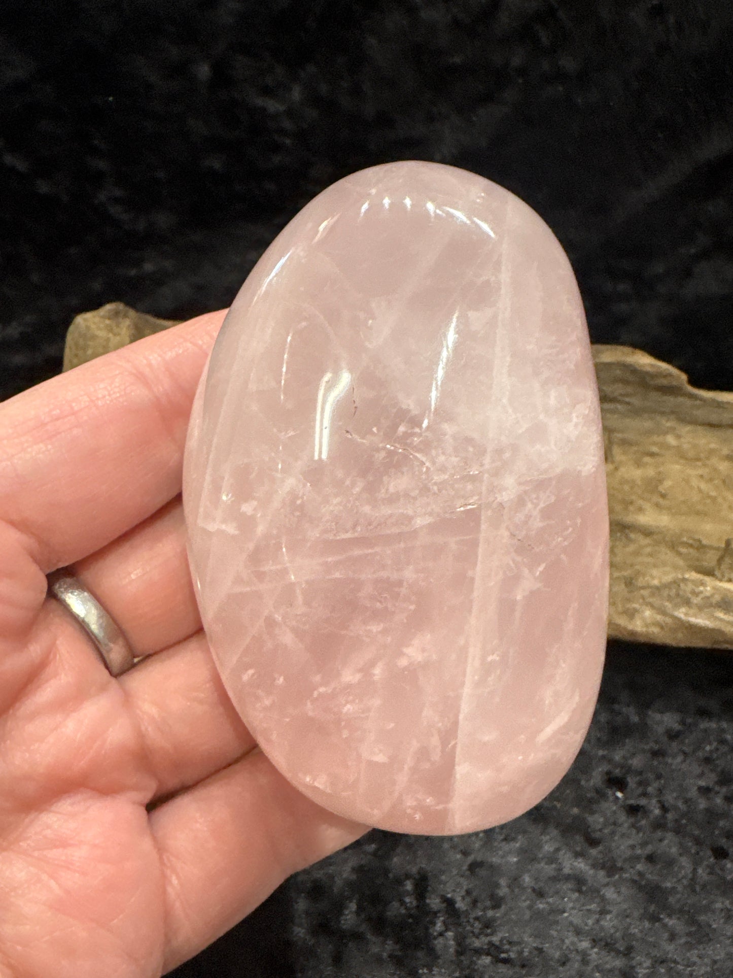 Rose quartz palm stone - large