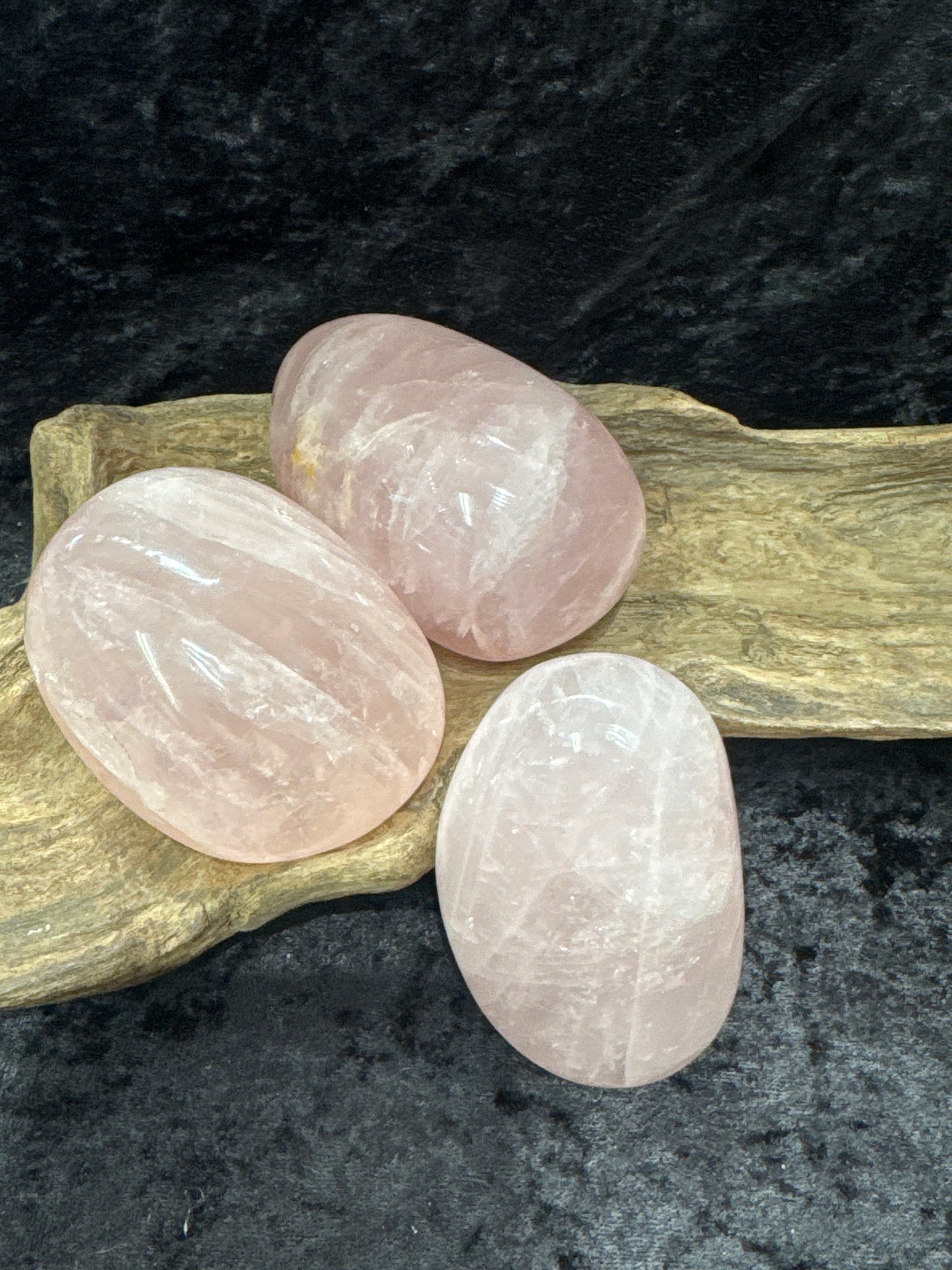 Rose quartz palm stone - large