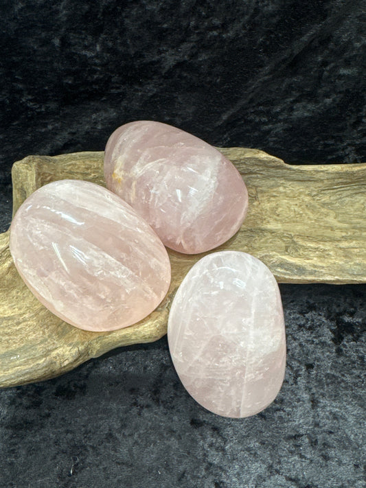 Rose quartz palm stone - large
