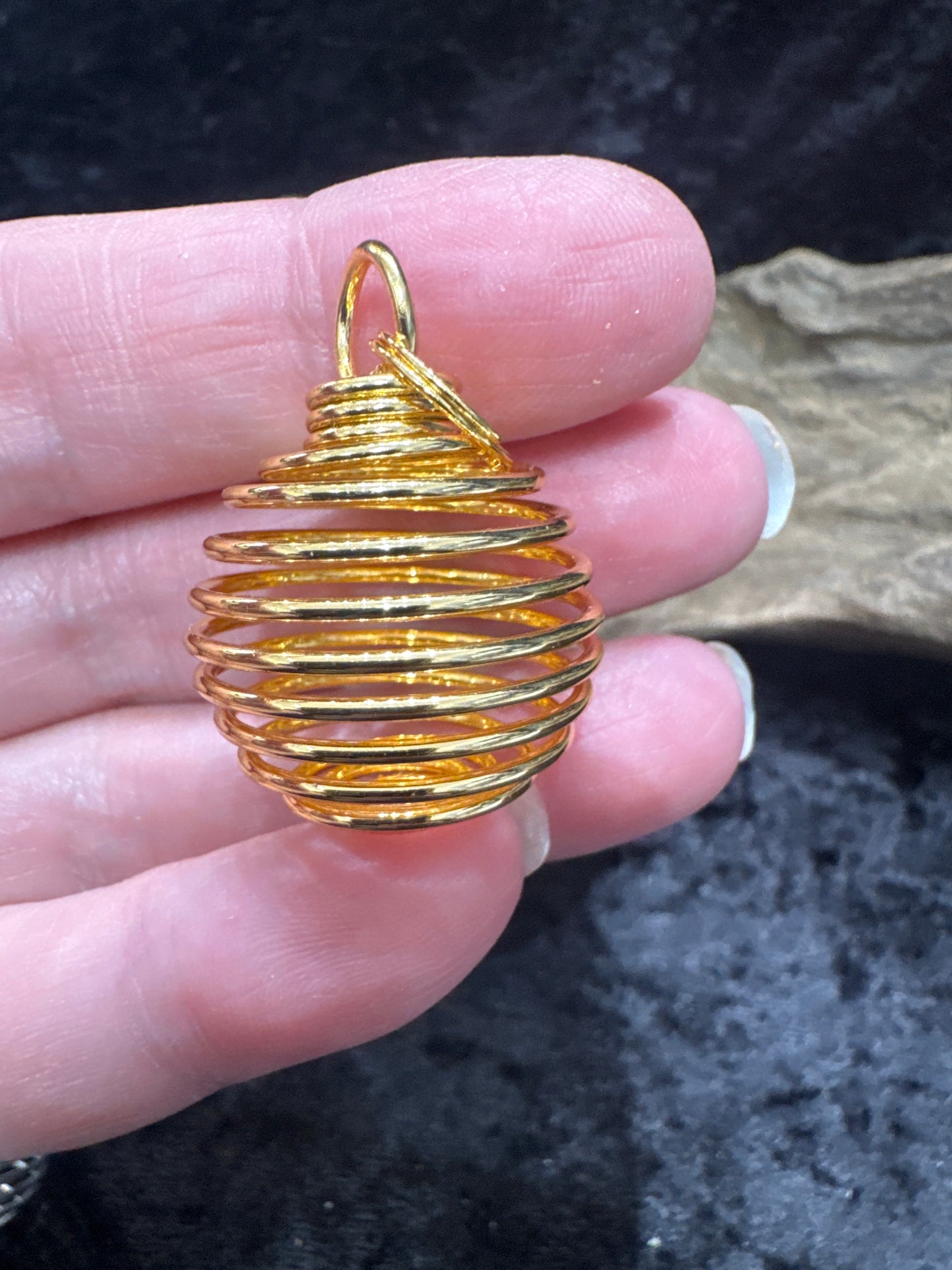 Crystal Cage Pendant (Expandable)