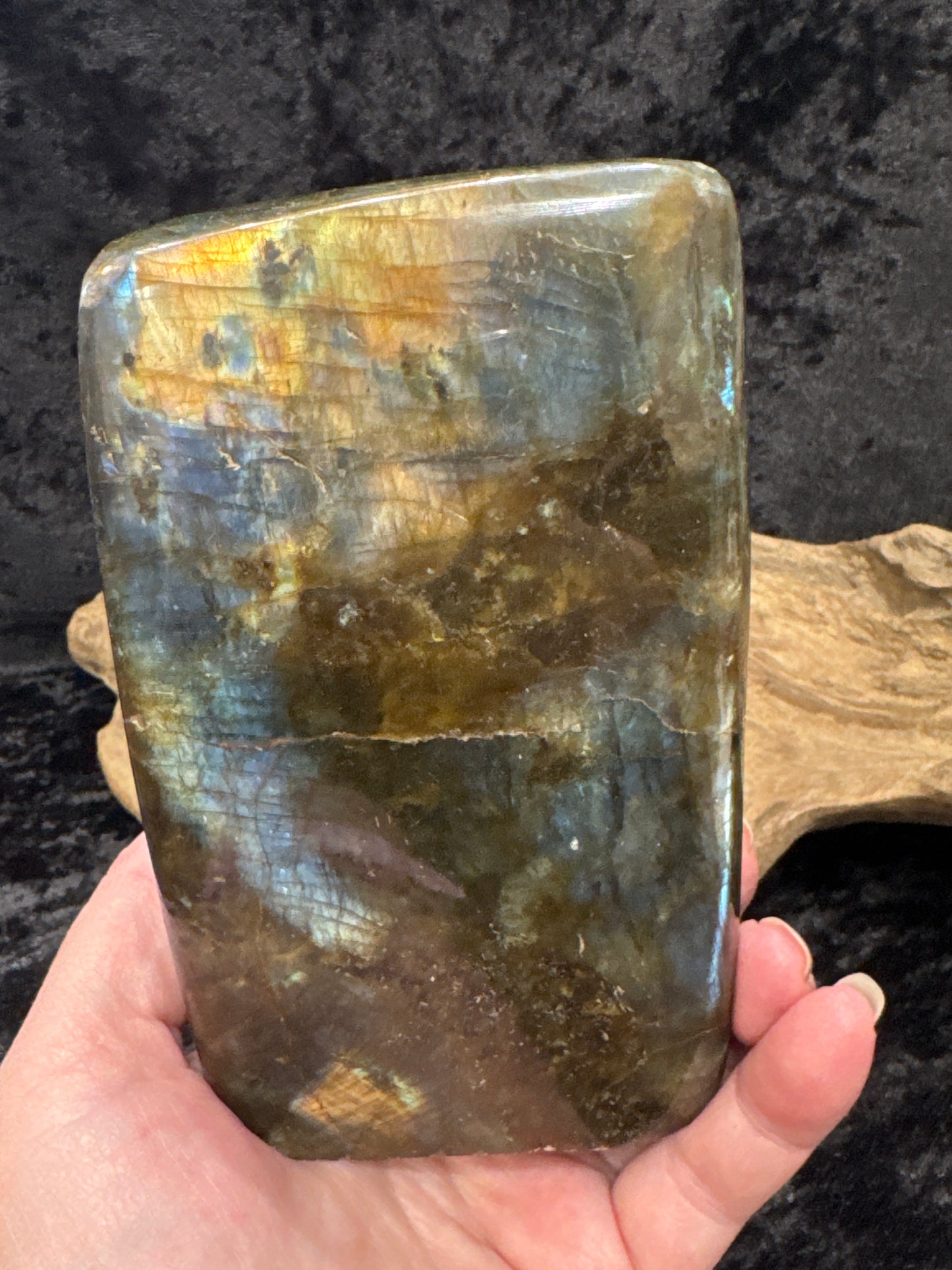 Labradorite polished free form