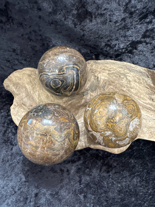 Stromatolite sphere