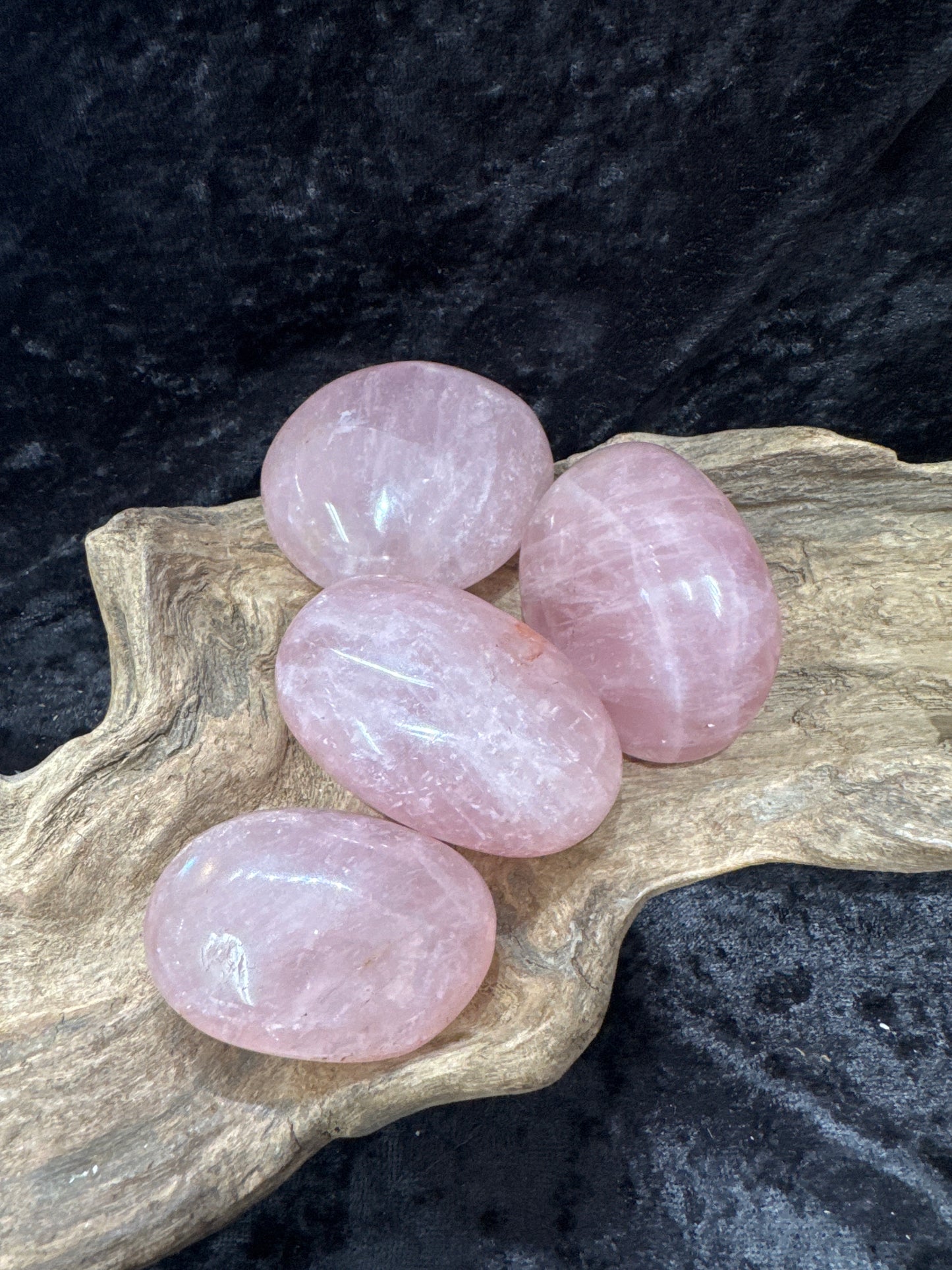 Rose quartz palm stone