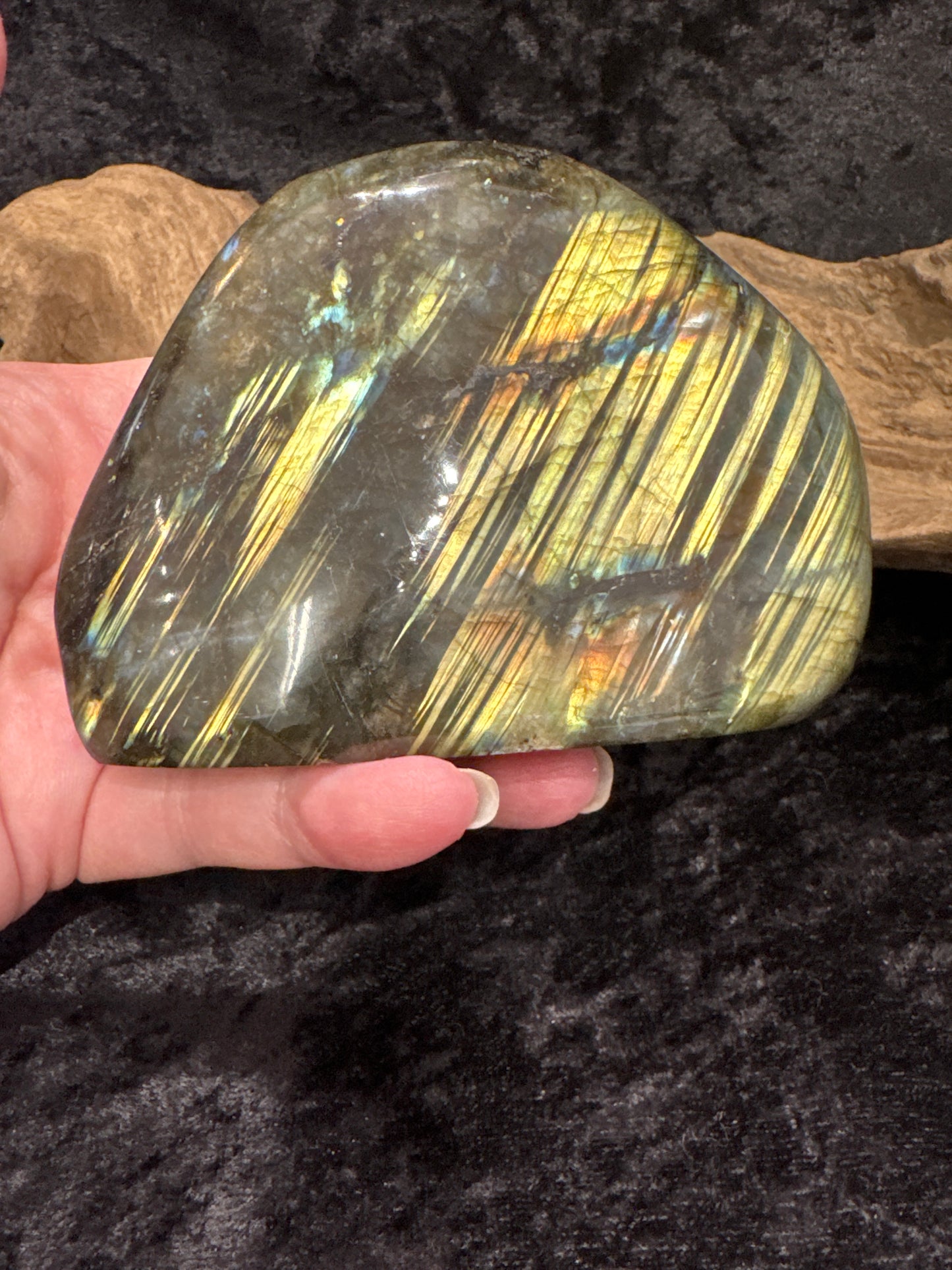 Labradorite polished free form