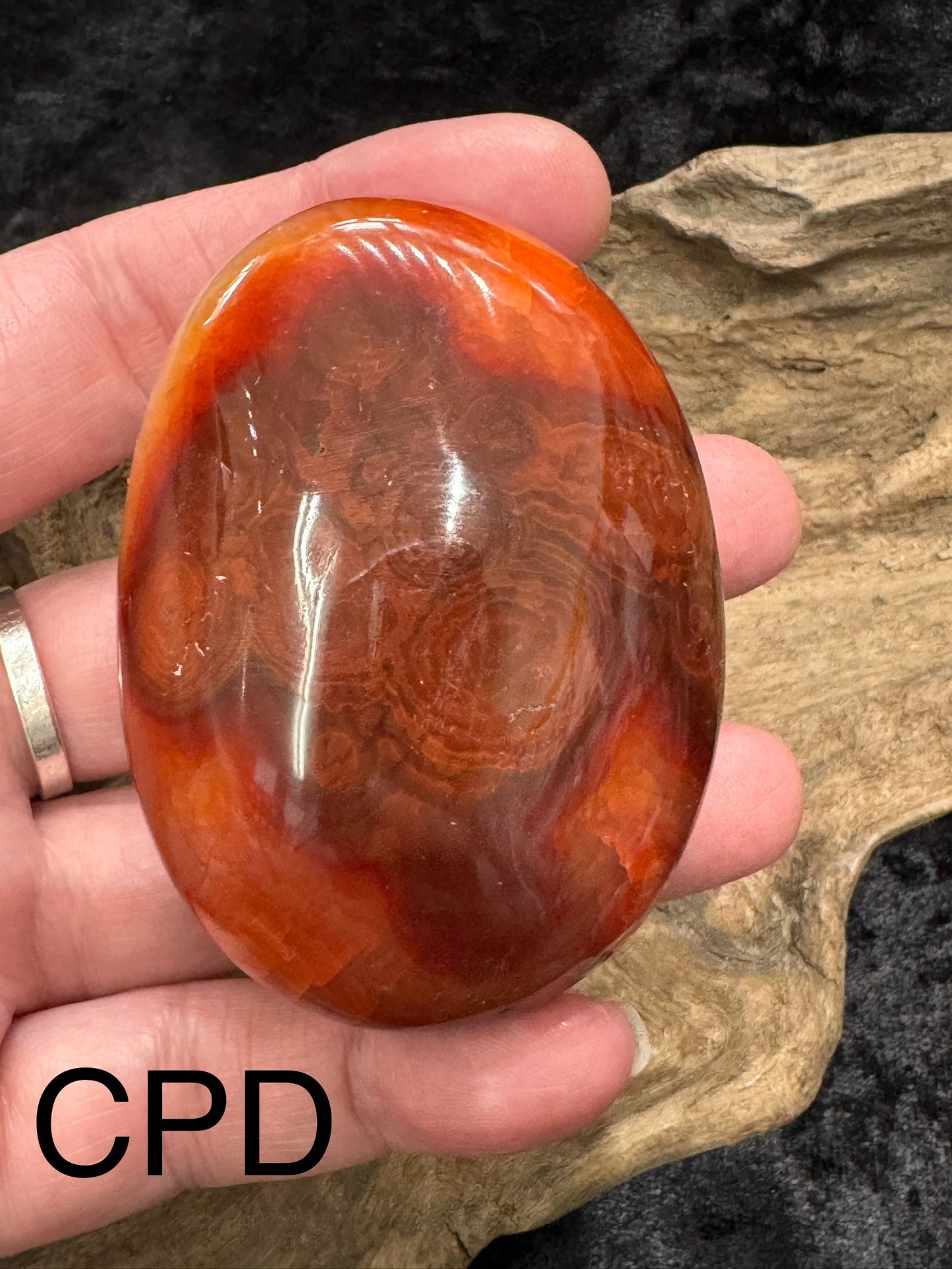 Carnelian palm stone