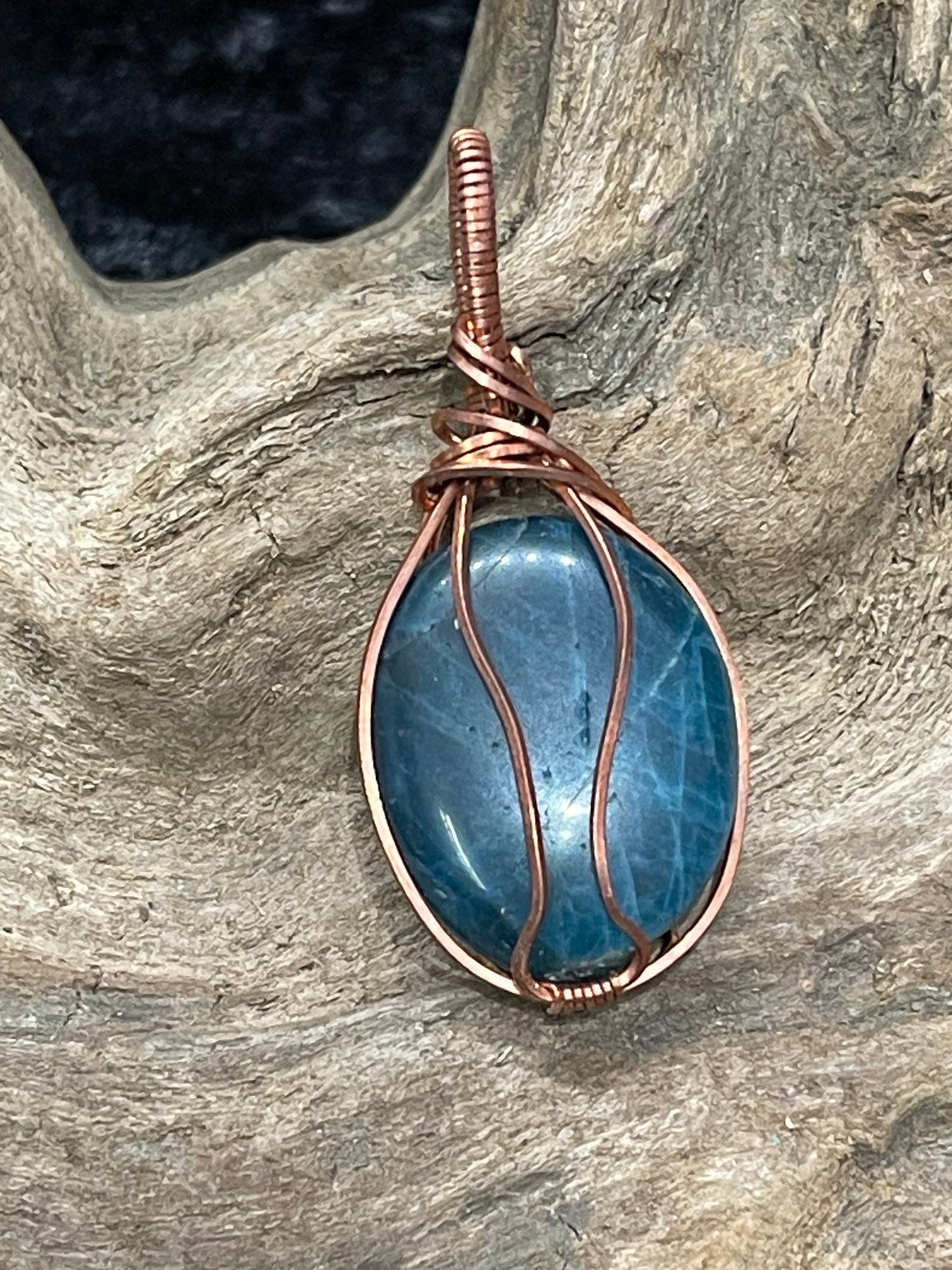 Blue Apatite wire wrapped pendant - I am clear minded