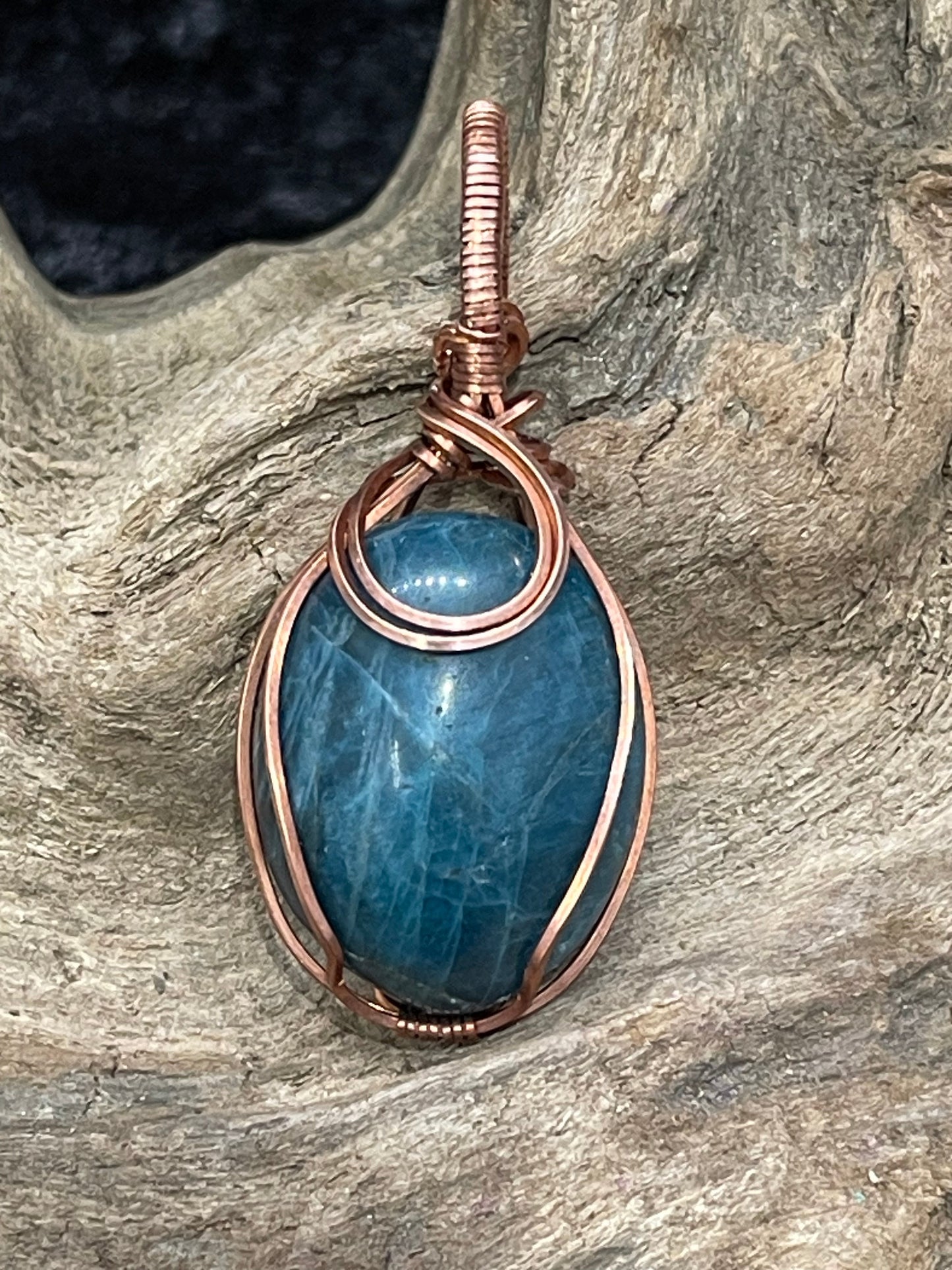 Blue Apatite wire wrapped pendant - I am clear minded