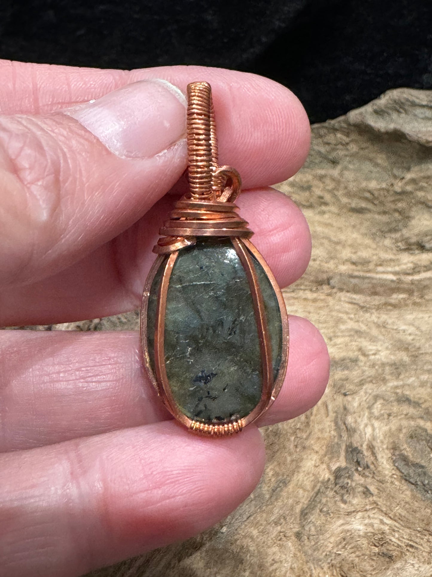 Labradorite wire wrapped pendant - I know