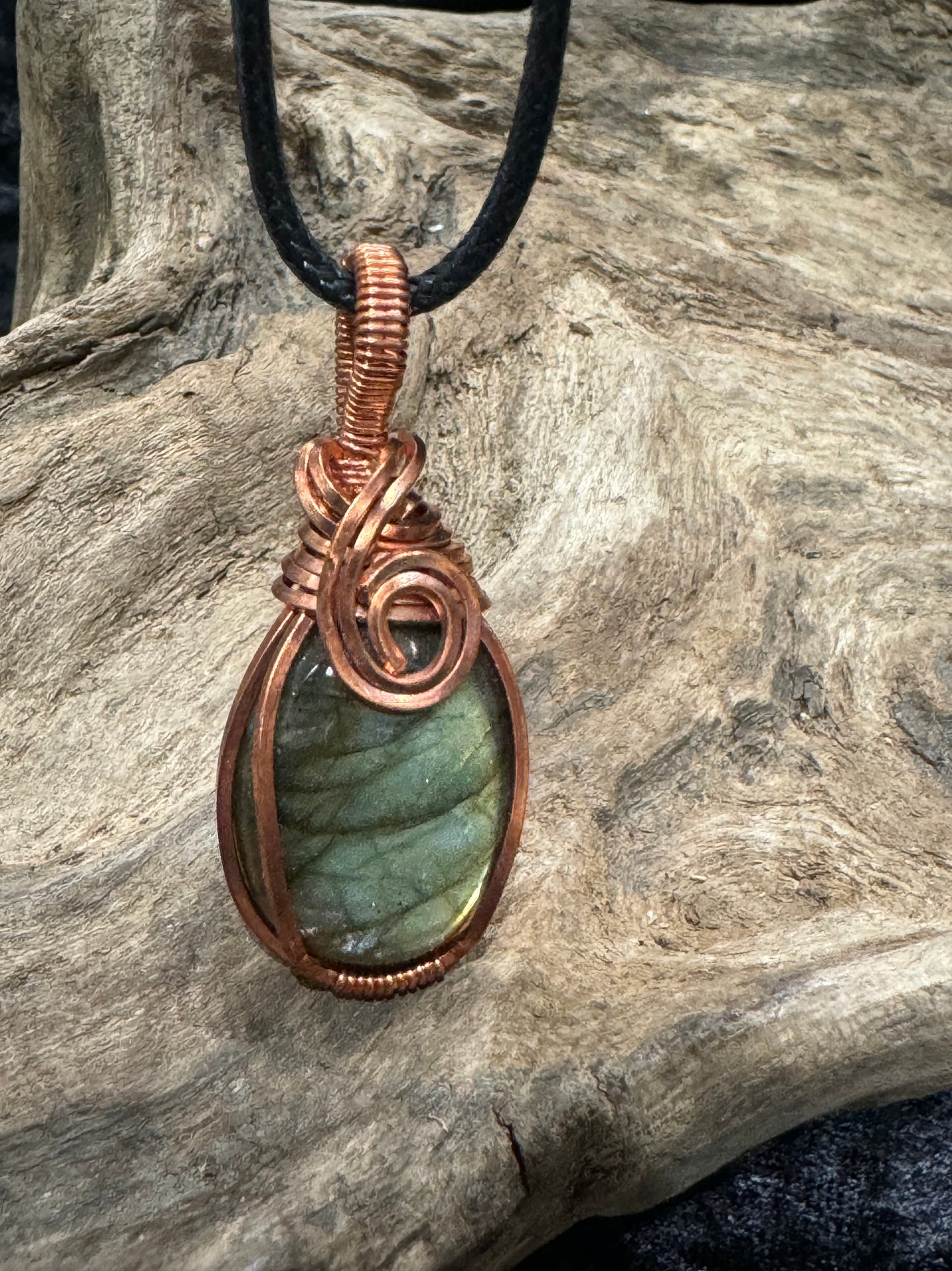 Labradorite wire wrapped pendant - I know