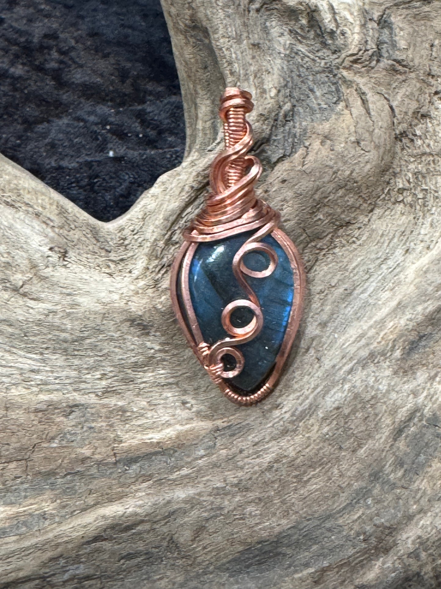 Labradorite wire wrapped pendant - I know