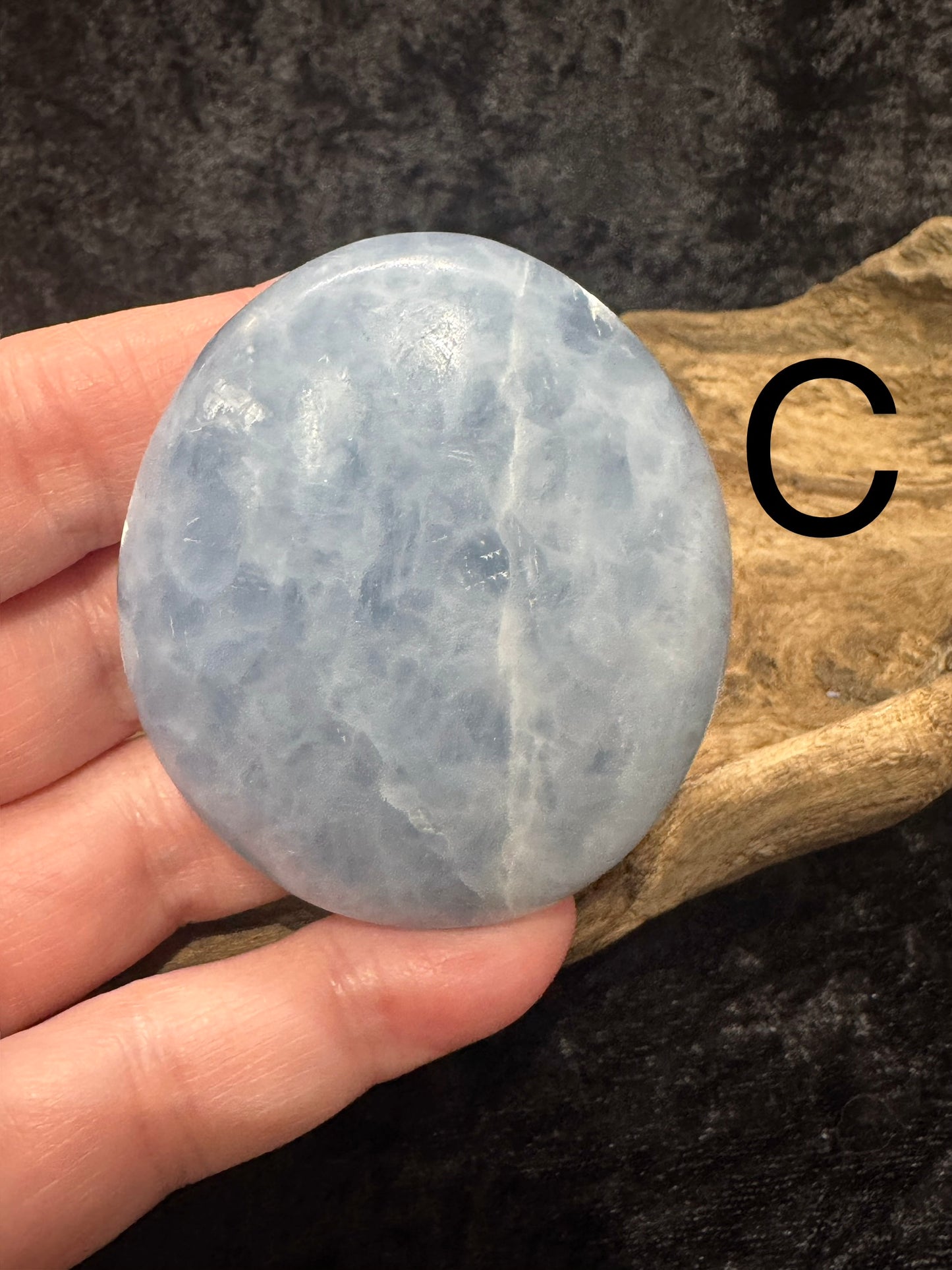 Blue calcite palm stones gallet