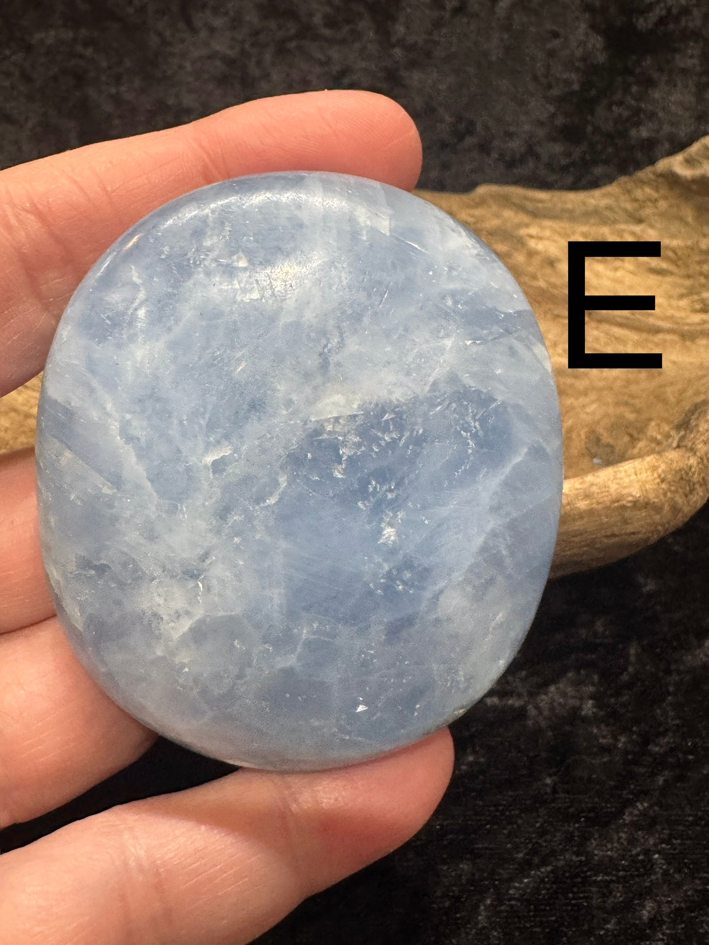Blue calcite palm stones gallet